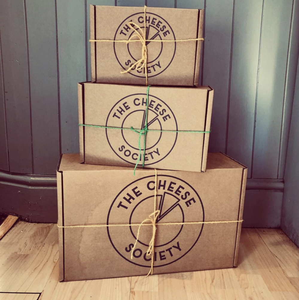 DIFFERENT SIZE CHEESE DELIVERY BOXES