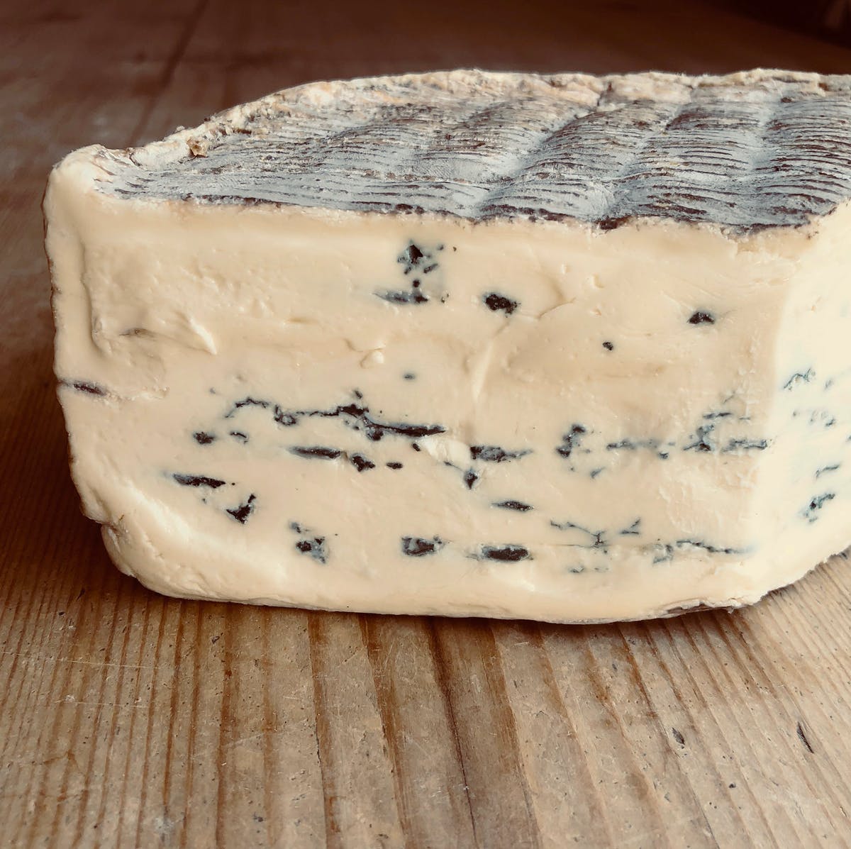 MONTAGNOLO-AFFINE-blue-cheese